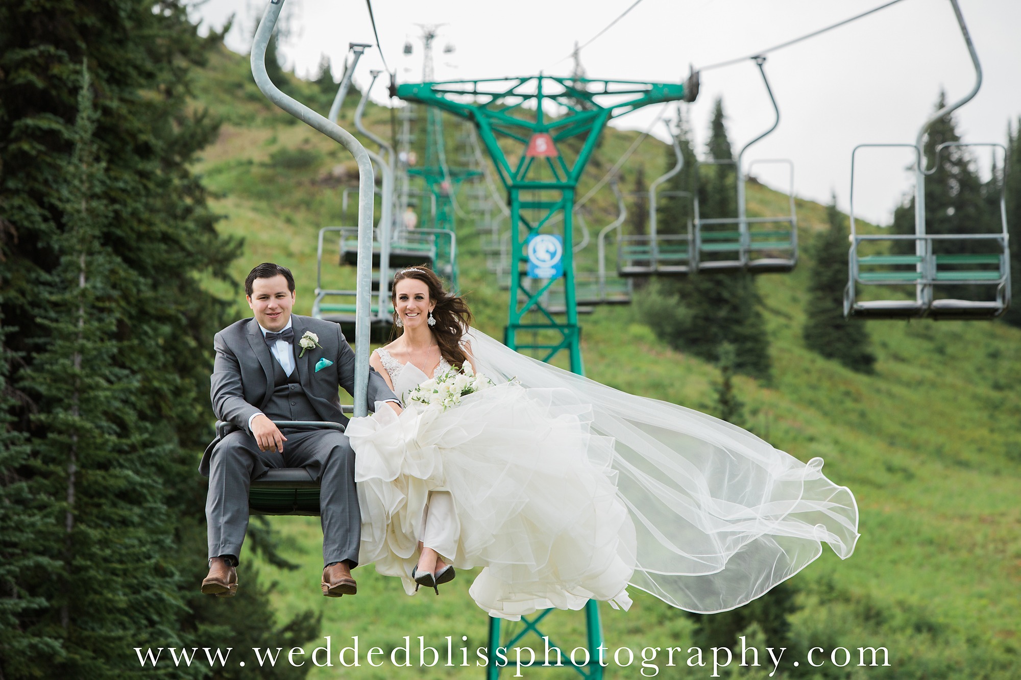 Okanagan Wedding Photographer | Wedded Bliss Photography | www.weddedblissphotography.com