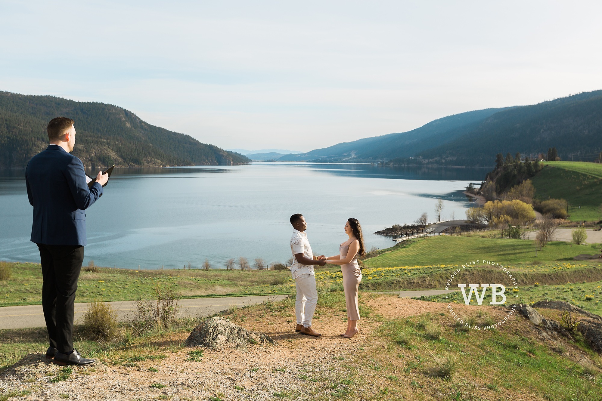 Wedding Photographer in the Okanagan