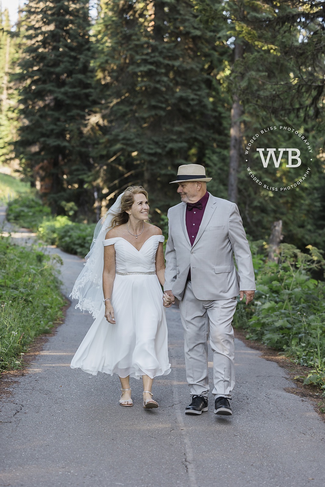 Wedding Photographers in the Okanagan